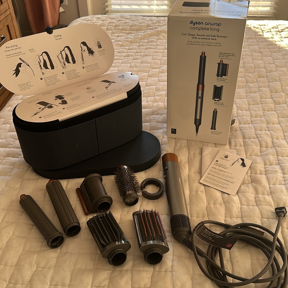Used twice Dyson Airwrap long barrel